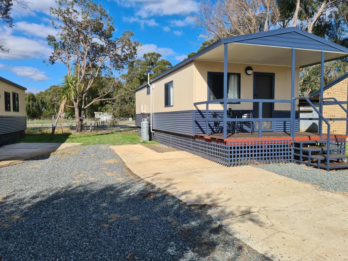Pinjarra Caravan Park And Cabins 외부 사진