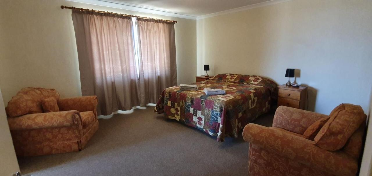 Pinjarra Caravan Park And Cabins 외부 사진