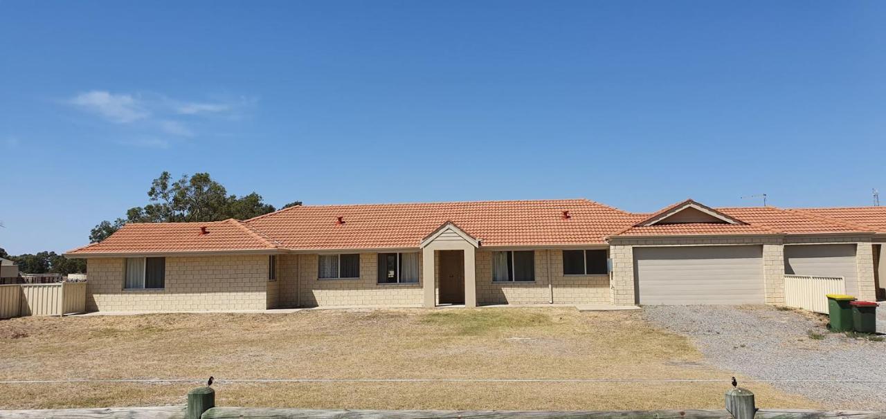 Pinjarra Caravan Park And Cabins 외부 사진
