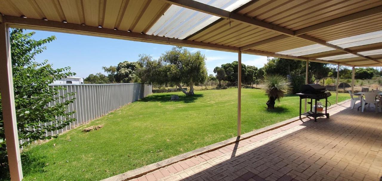 Pinjarra Caravan Park And Cabins 외부 사진